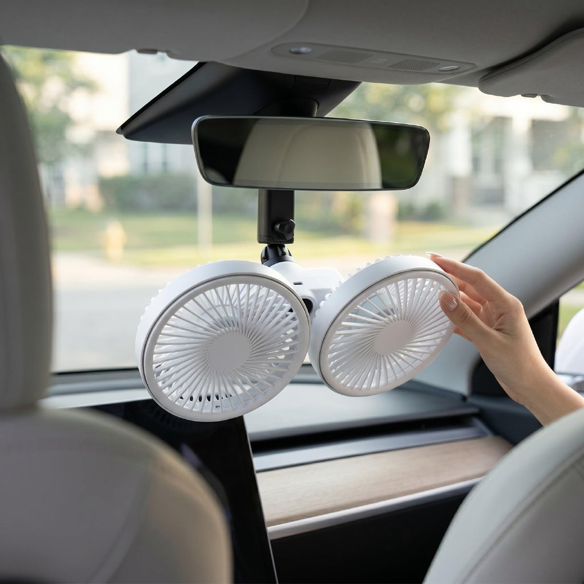 Dual Head Car Fan 3 Speeds 360 Degree Adjustable Suction Cup Rechargeable White J22467