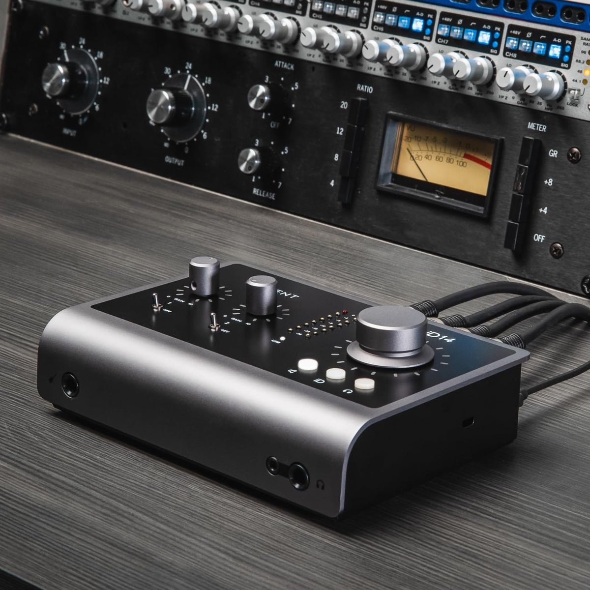 Black USB-C Audio Interface with 2 Microphone Preamps O731281
