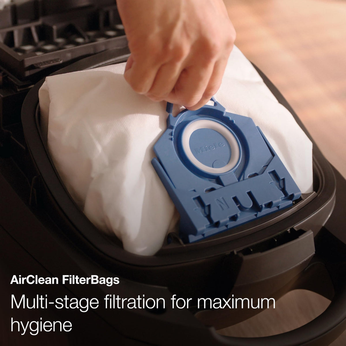 Classic C1 Pure Suction Vacuum J830